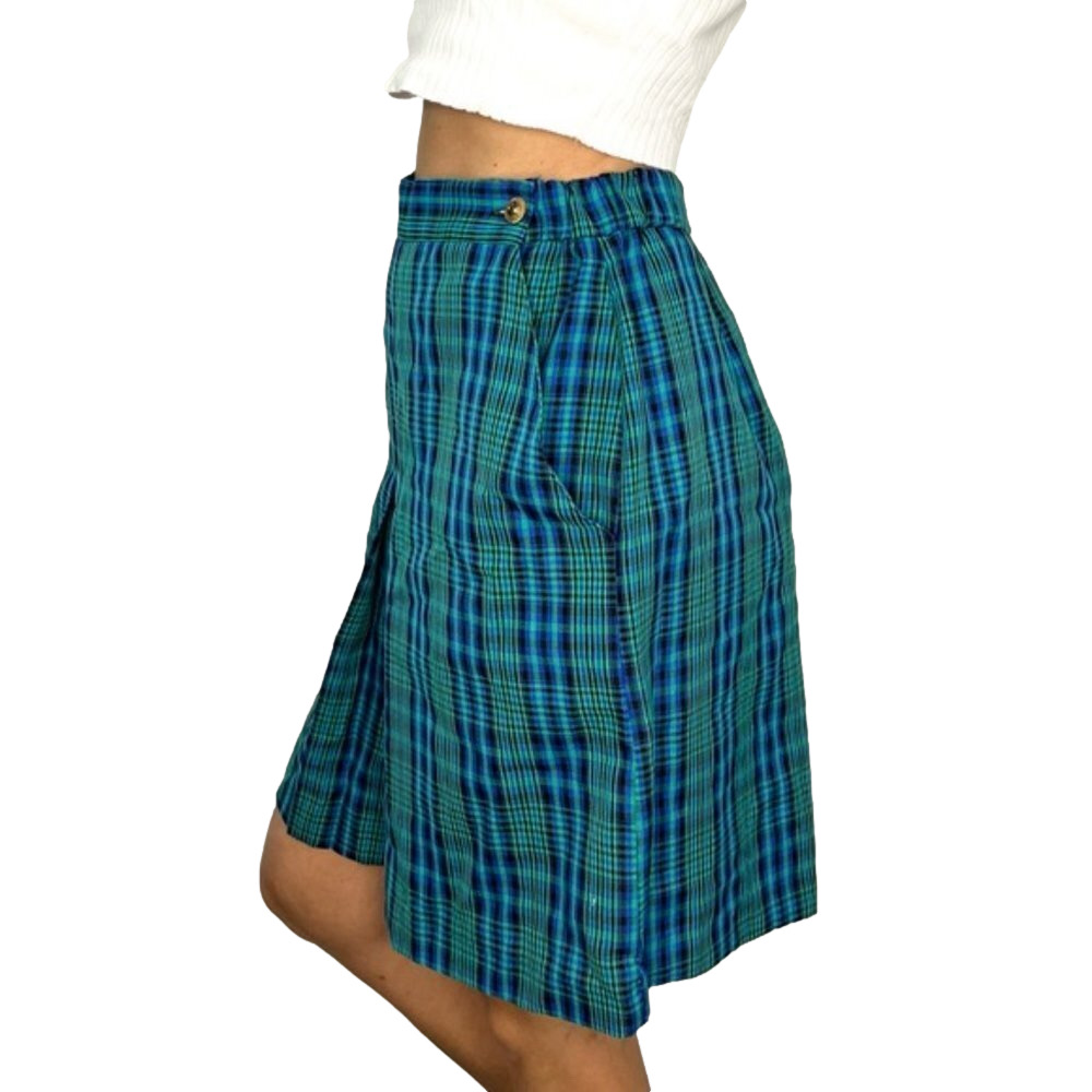 VINTAGE blue plaid high rise tailored knee shorts 8